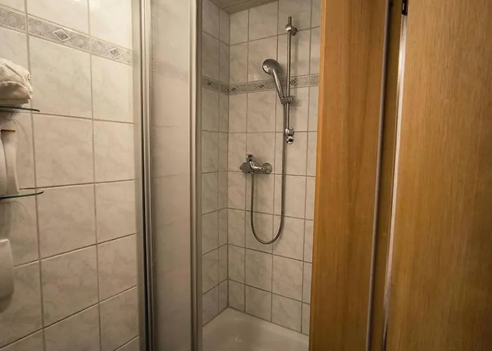 Pensionat Im Charme Der 90er Trier