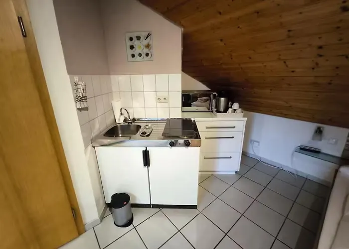 Im Charme Der 90er Gæstehus